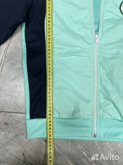 Спортивный костюм на девочку 44,46 р-р