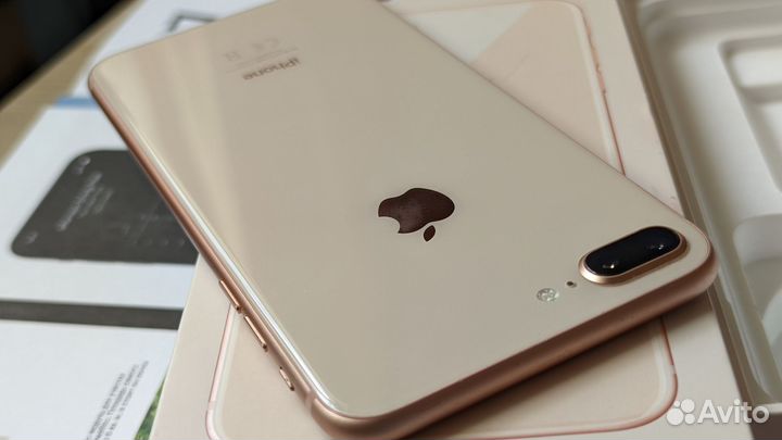 iPhone 8 Plus, 64 ГБ