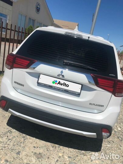 Mitsubishi Outlander 2 CVT, 2017, 175 000 км