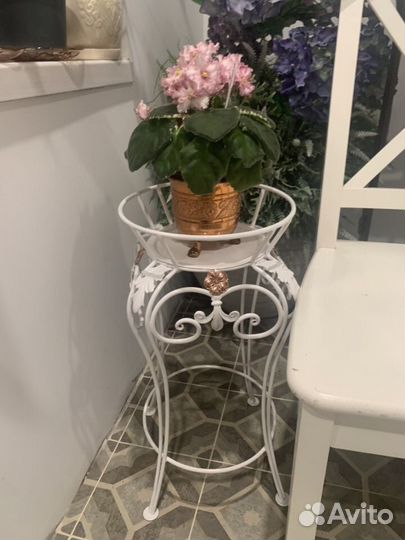 Подставка для цветов