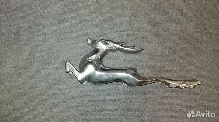 Газ 21 Волга олень на капот обломаны ноги