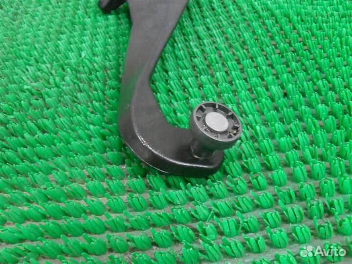 Ролик сдвижной двери Citroen Berlingo B9 2011