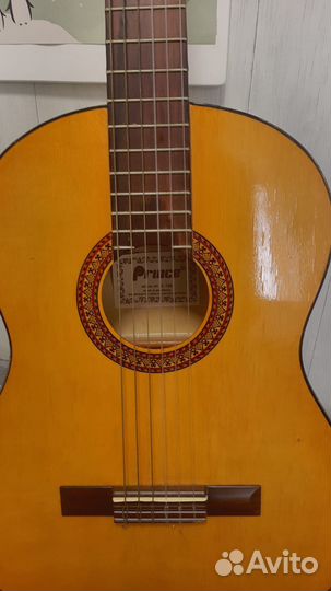 Акустическая гитара