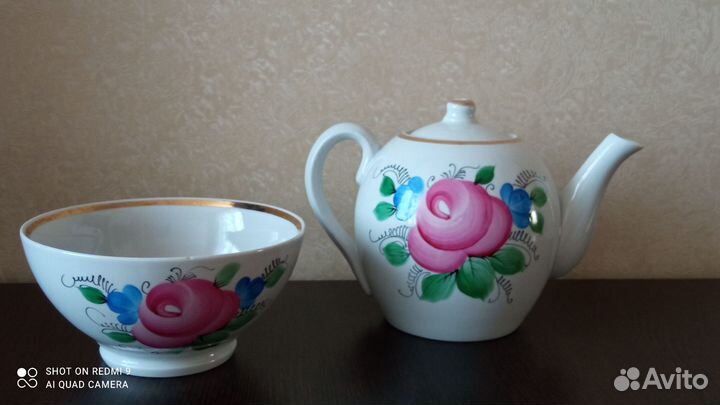 Чайник большой заварочн.и пиала большая фарф.ссср