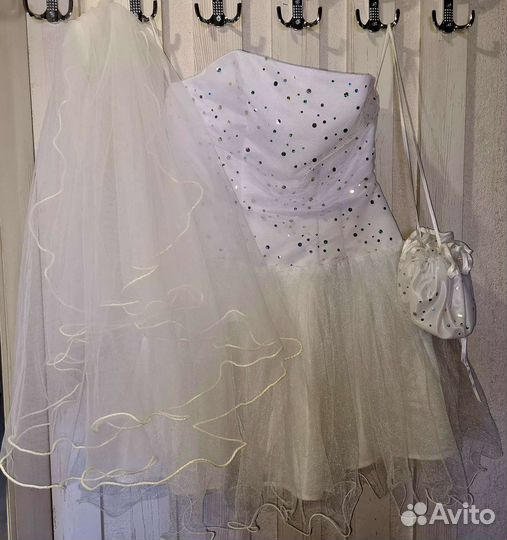 Свадебное платье 42 44 короткое