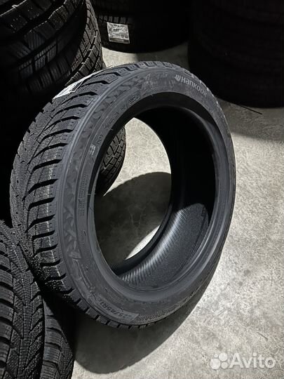 Hankook Winter I'Cept IZ3 W636 225/45 R17 94H