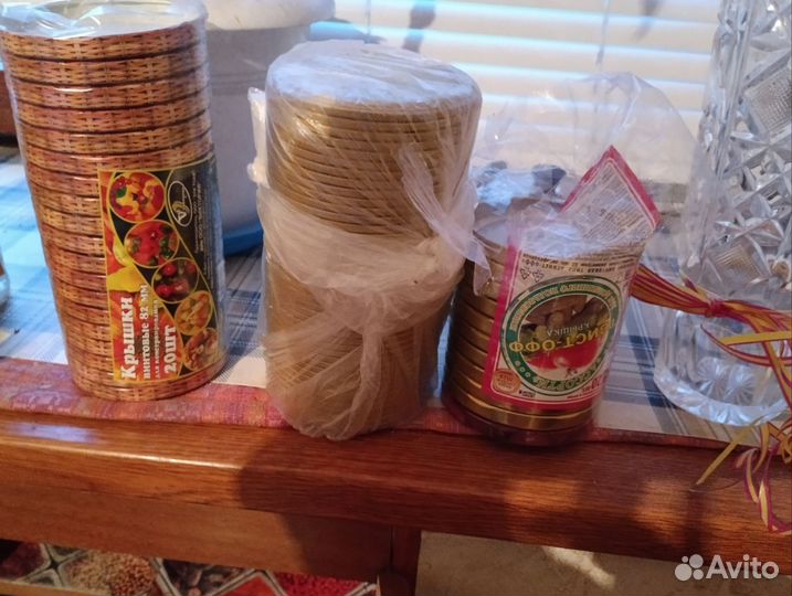 Закаточная машинка и крышки