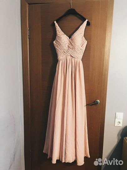 Длинное платье в пол