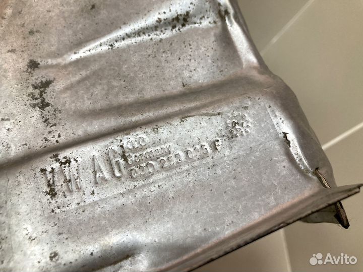 Тепловой экран выпускного коллектора Skoda Fabia 2