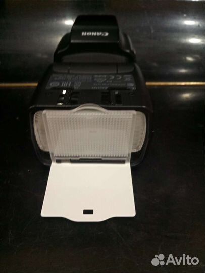 Вспышка камеры canon 430 EX III-RT