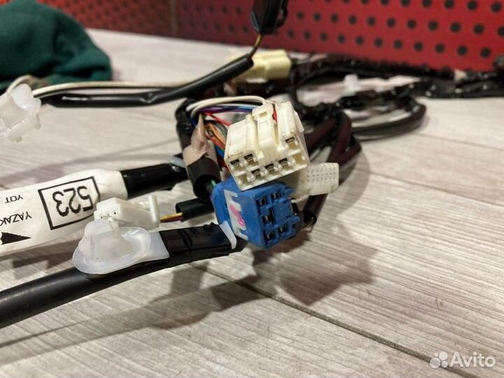 Проводка крышки багажника Toyota Avensis универсал