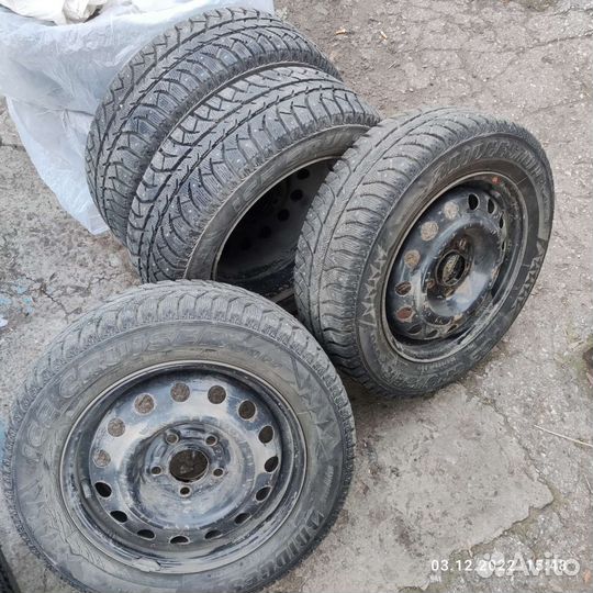 Bridgestone Ice Cruiser 7000 195/65 R15