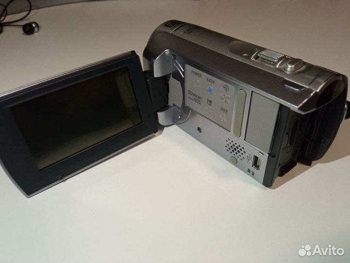 Видеокамера Sony DCR-SX60 E Silver