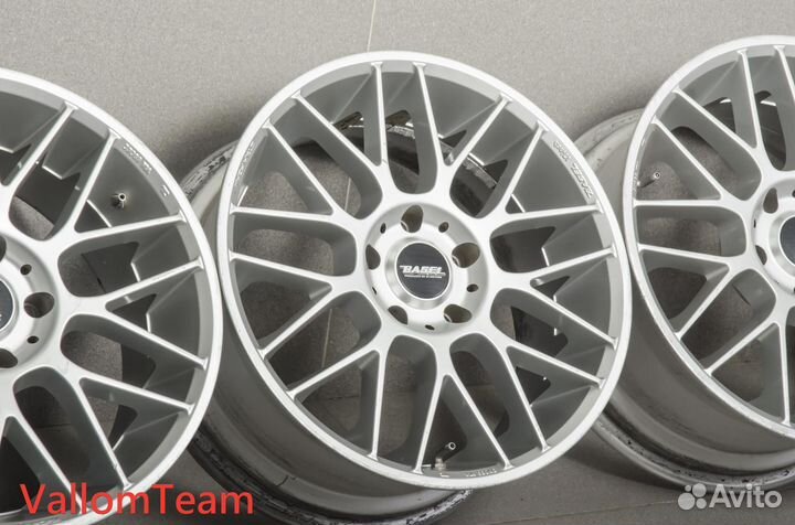 Лот UP5114705 Фирменные 17-е диски starform basel