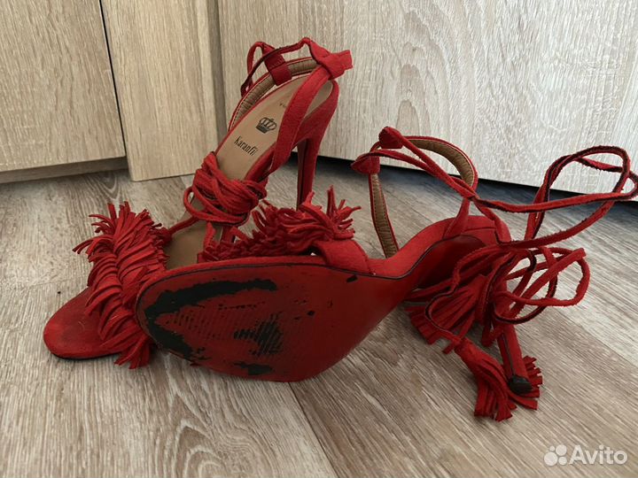 Босоножки