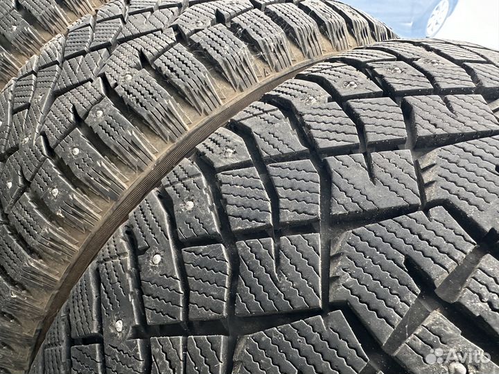 Nitto Therma Spike 225/55 R18 102T