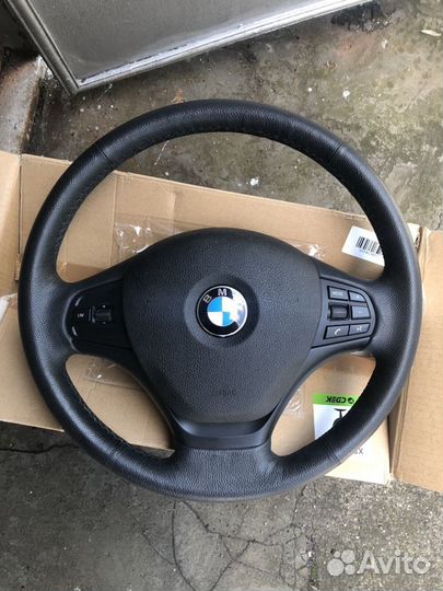 Продам руль бмв F30,F20