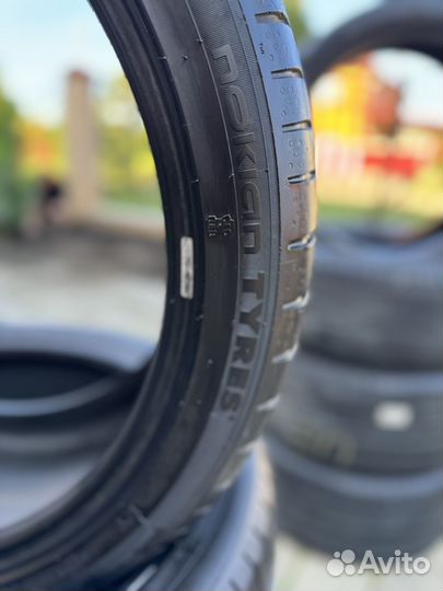 Nokian Tyres Hakka Black 2 245/40 R20 и 275/35 R20 102Y