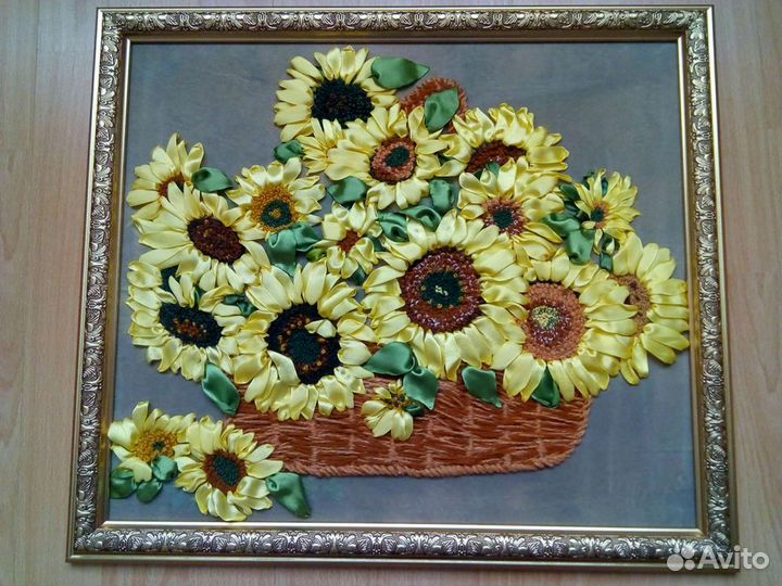 Картина вышитая лентами