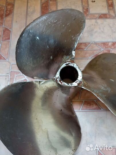 Винт на амур сталь