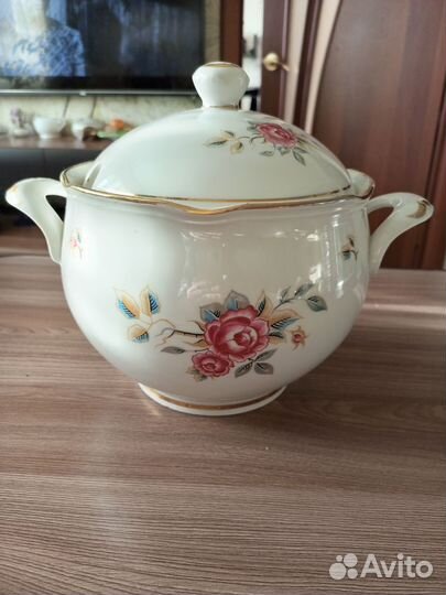 Супница Кастрюля