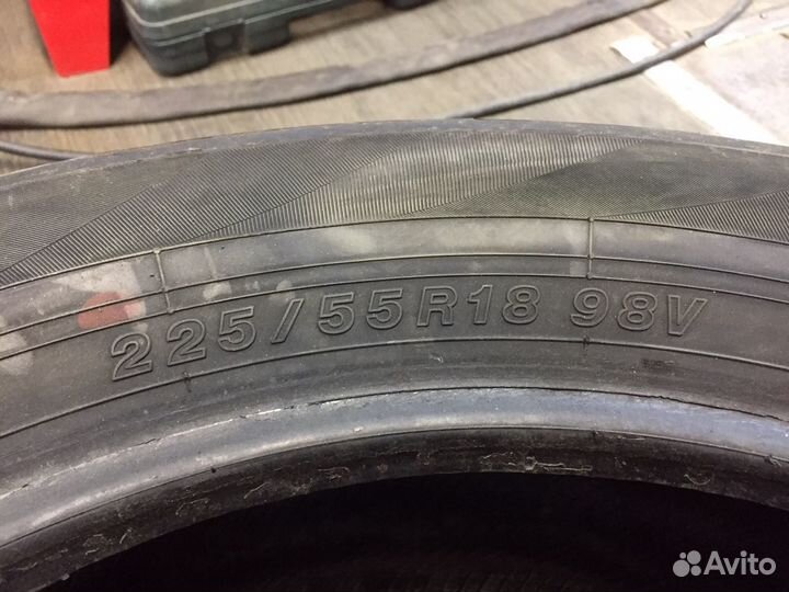 Yokohama BluEarth-A 225/55 R18