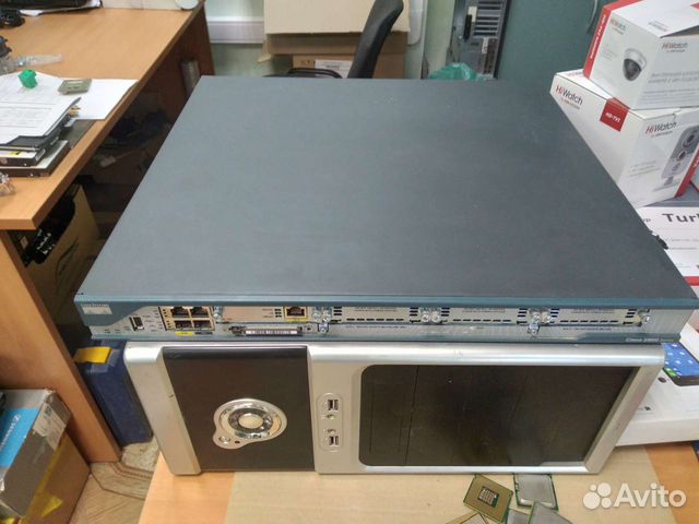 Коммутатор-маршрутизатор Cisco 2800