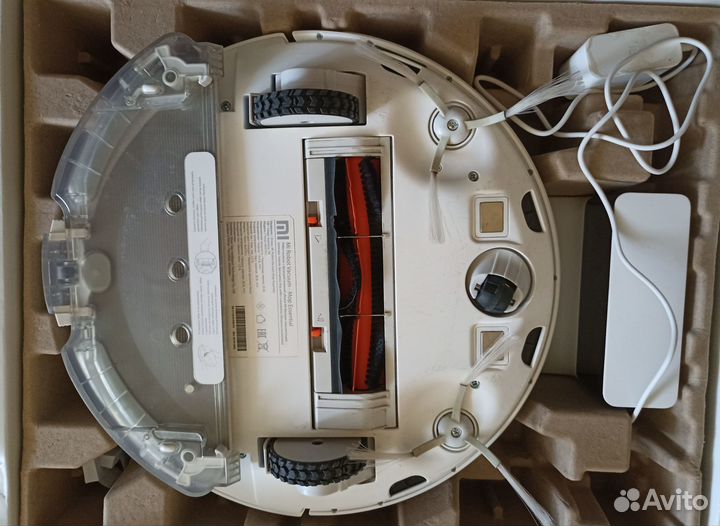 Робот-пылесос Xiaomi Mi Robot Vacuum-Mop Essential