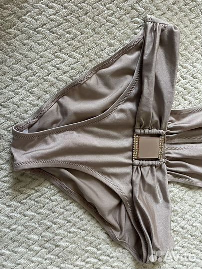 Эффектный купальник Marc Andre бежевый слитный