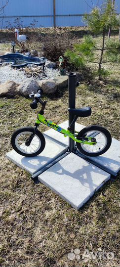 Продам беговел