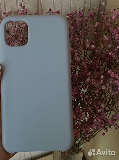 Чехолы на iPhone 11