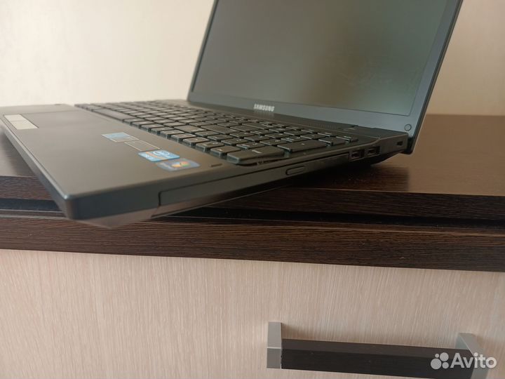 Ноутбук Samsung Intel Core i5 (NP-300V5A)