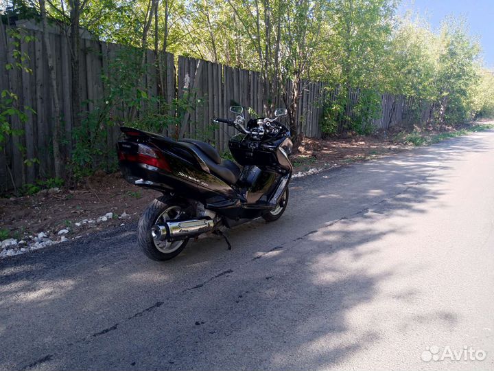 Макси скутер suzuki skyweve 250