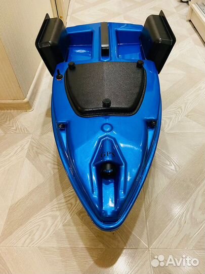 Корпус прикормочного кораблика