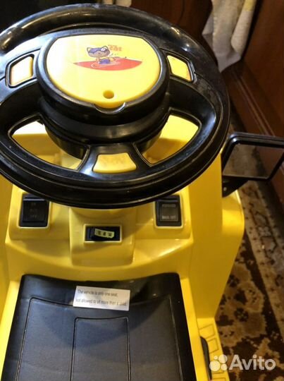 Детский электромобиль бу