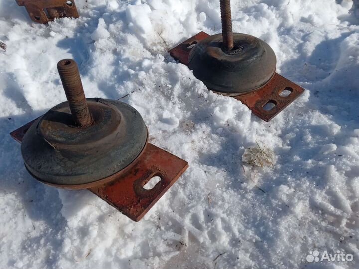 Запчасти на трактор т 150