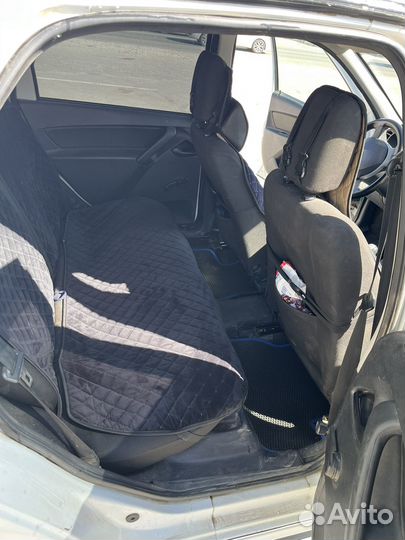 LADA Granta 1.6 МТ, 2013, битый, 300 000 км