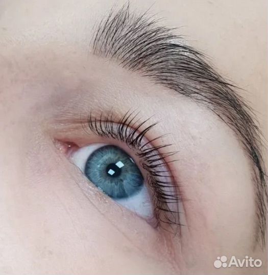 Нужна модель на наращивание ресниц