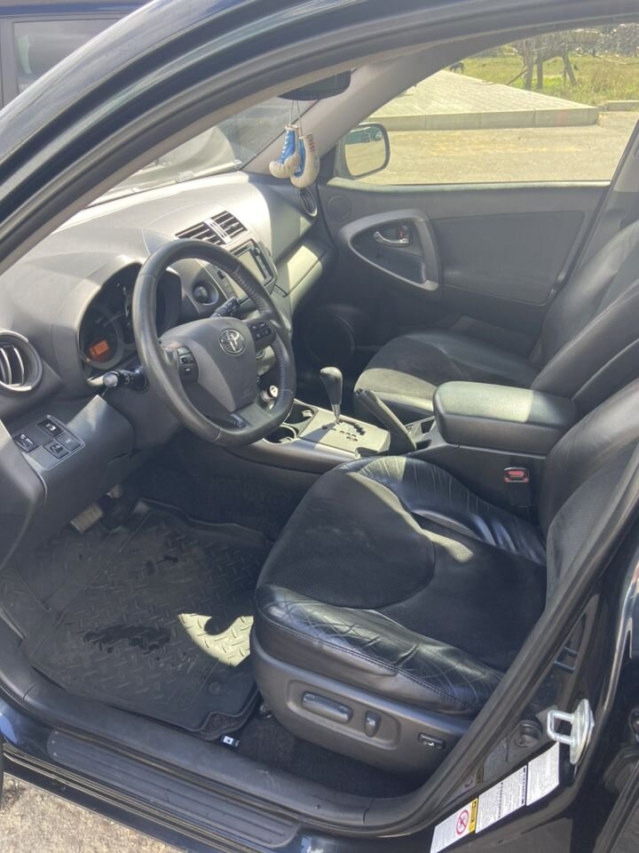 Toyota RAV4: фото владельца