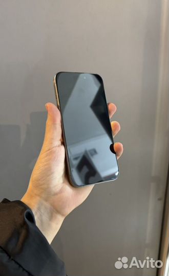 iPhone 15 Pro, 128 ГБ