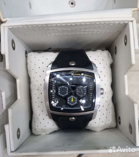 Продам часы diesel