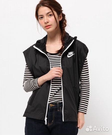 Женский жилет Nike (новый)