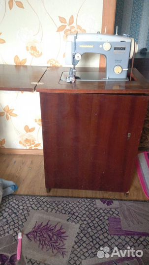 Швейная машина Veritas