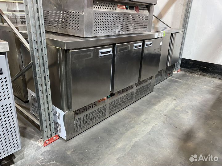 Морозильный стол