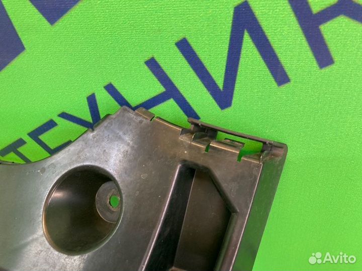 Кронштейн бампера задний левый Bmw X5 E70 N57D30A