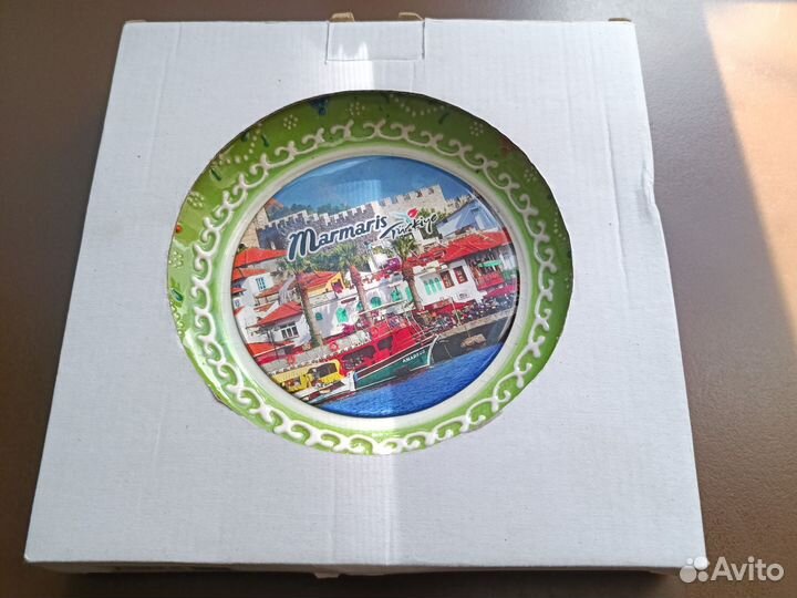 Сувенирные тарелки разных стран