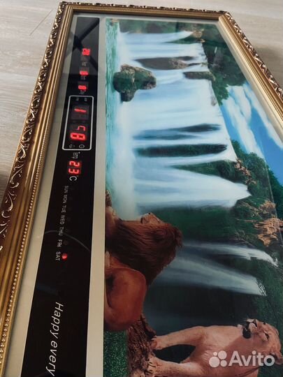 Картина с часами и музыкой