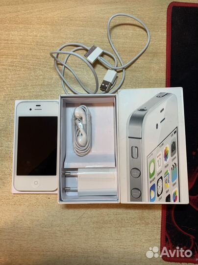 iPhone 4S, 16 ГБ