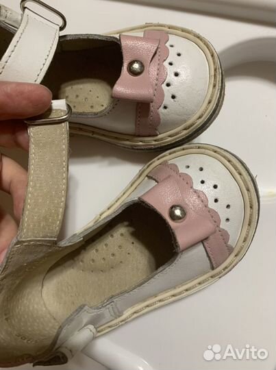 Детские туфли для двойни