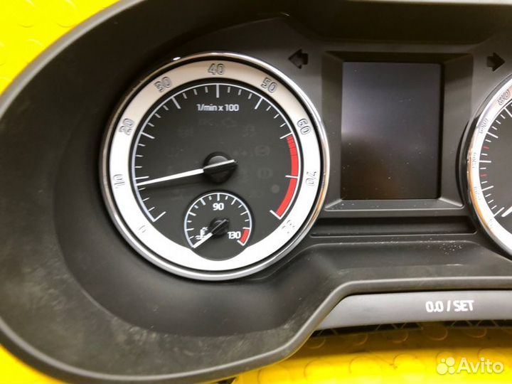 Панель приборов (щиток) Skoda Octavia cwva 2017